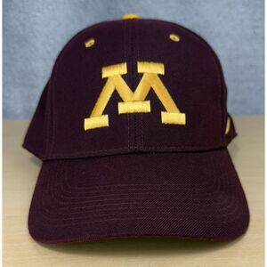 Minnesota Golden Gophers‎ Team Nike Baseball Cap Hat Lid 7 1/8